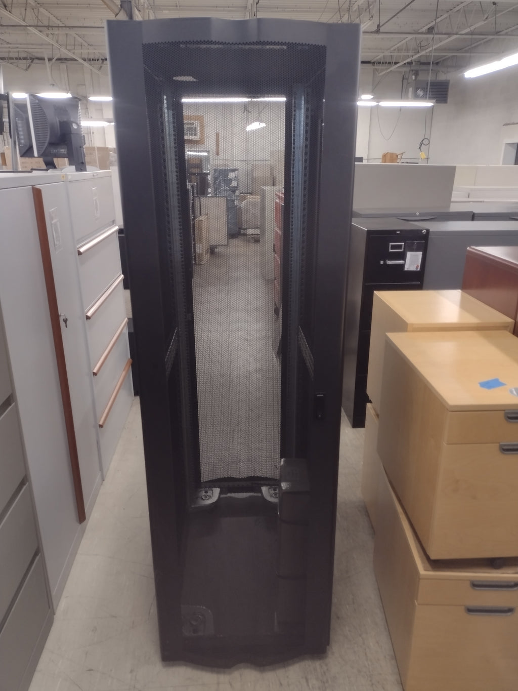 Cantel Solutions CBNT-42U 19" Wide Server Rack Cabinet (w/ new anti-tip plate kit)