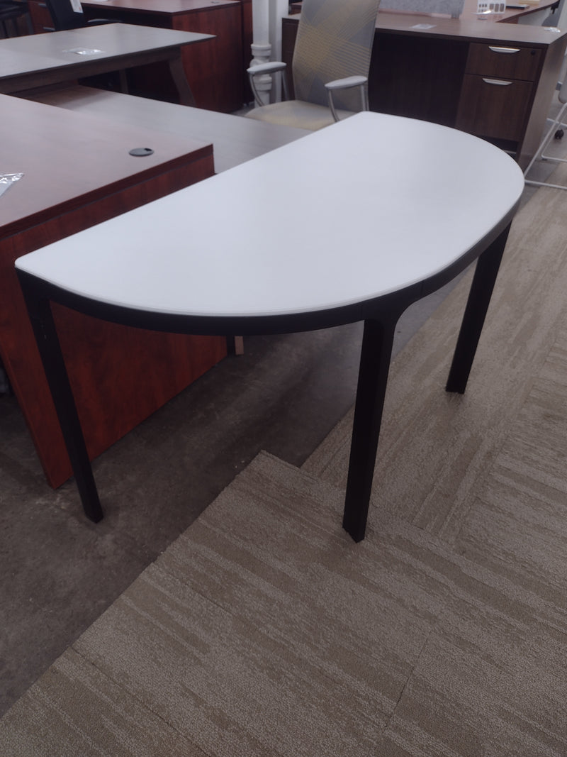 Pre-Owned 55" x 27.5" Ikea Bekant Half Circle Table