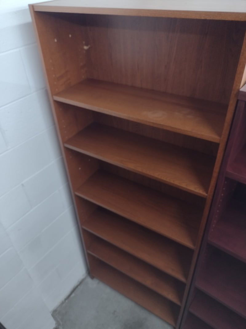 Pre-Owned 6 shelf Red Oak Bookcase - 80" Tall