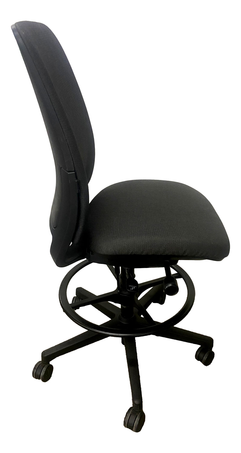 Pre-Owned Armless Steelcase Drafting Stool