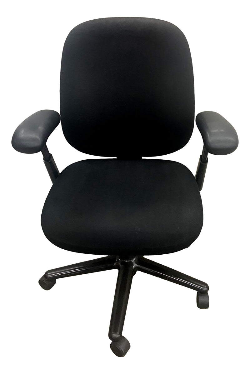 Pre-Owned Black Herman Miller Swivel Chair