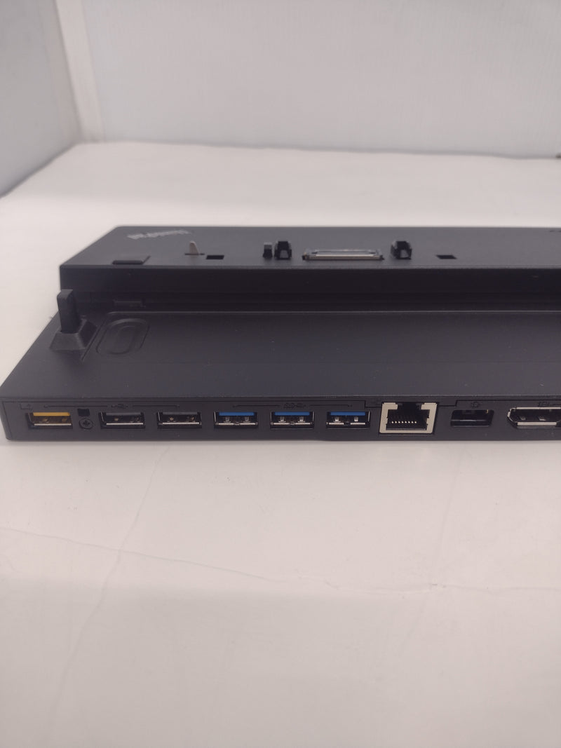 Lenovo ThinkPad 40A2 Ultra Dock 40A2 Laptop Docking Station - no AC adapter