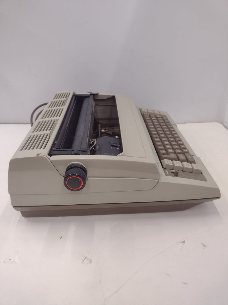 Smith-Corona Memory Correct II Type 1 M Typewriter