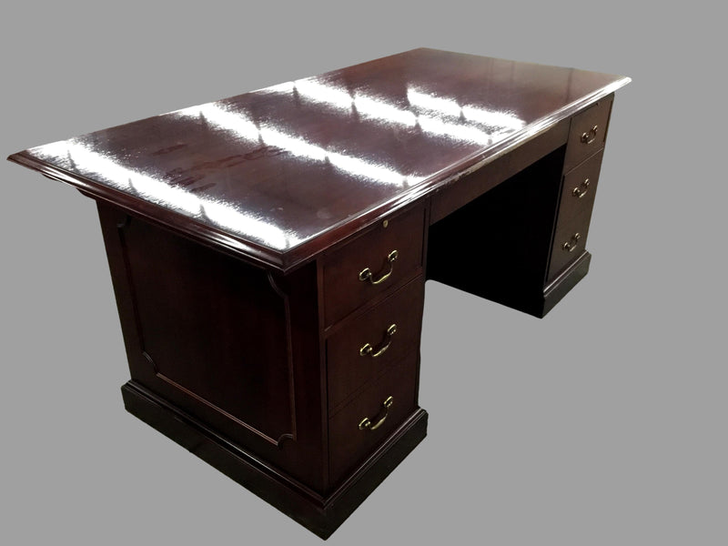Pre-Owned Executive Mahogany Desk 36"x72"