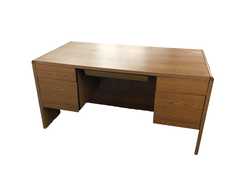 Pre-Owned Oak HON Double Pedestal Desk 30" x 60"
