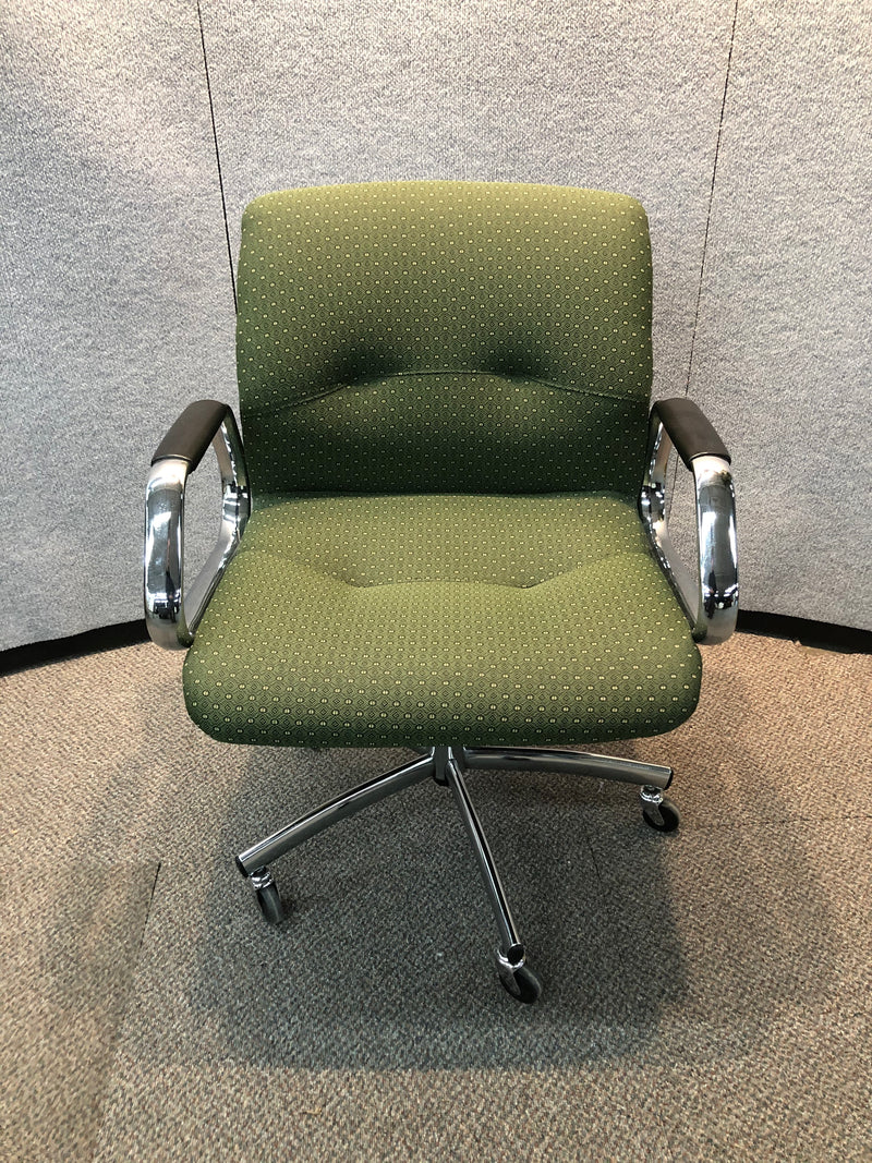 Steelcase Swivel Chair in Green fabric and Chrome Frame - Value Office Furniture & Equipment