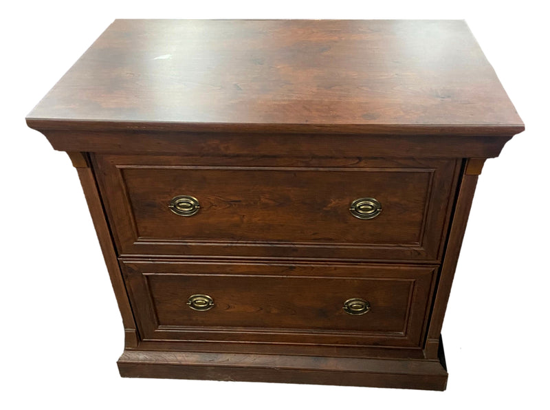 Pre-Owned 2-Drawer Lateral File