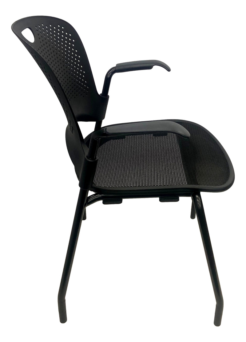 Pre-Owned Herman Miller Caper Stacking Guest Chair