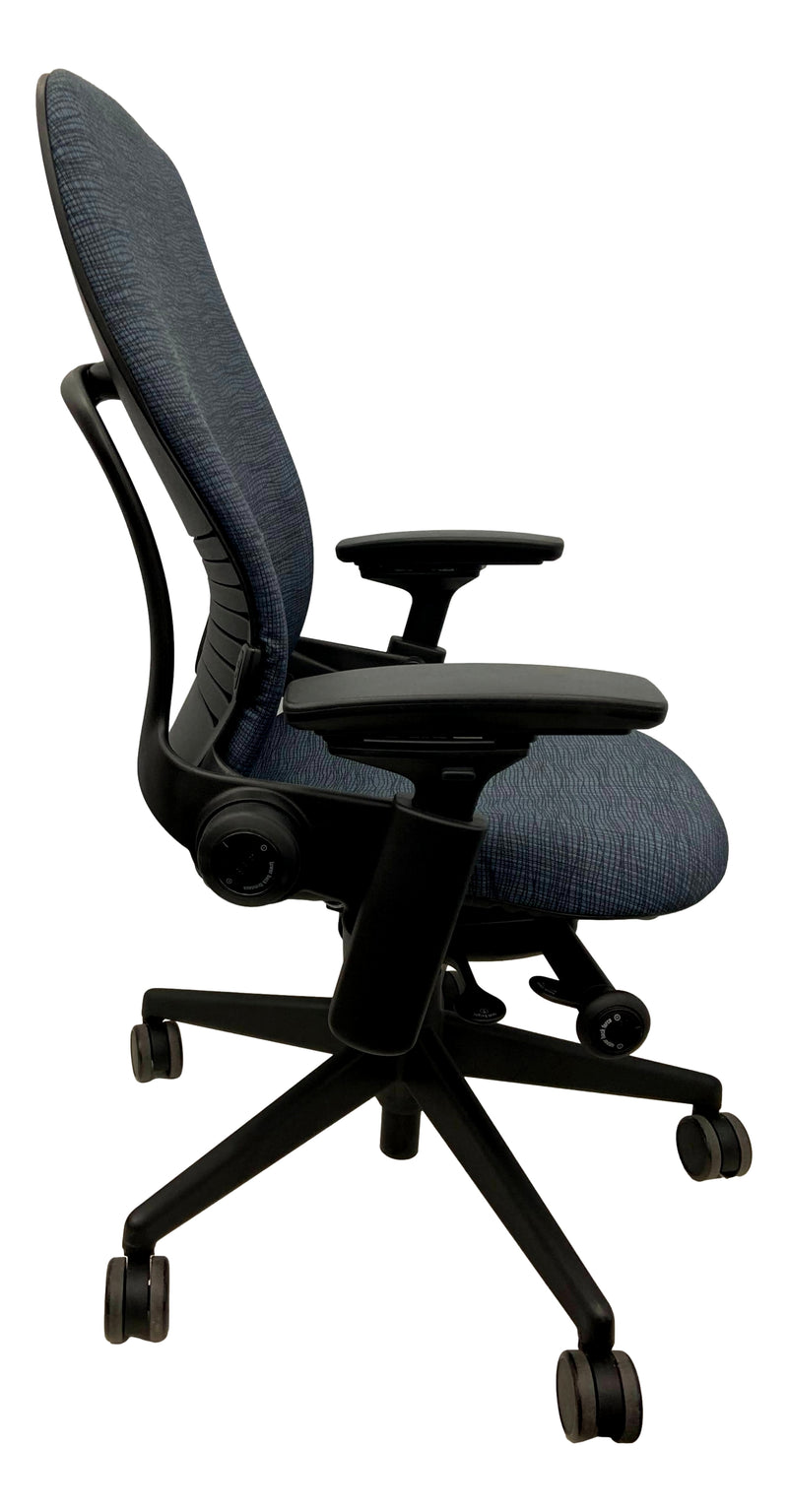 Pre-Owned Steelcase Leap V2 Office/Desk Chair